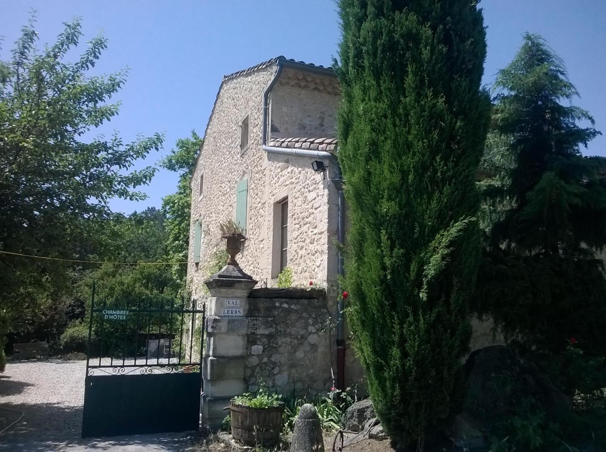 Bed and Breakfast Le Val Léron Valaurie Esterno foto