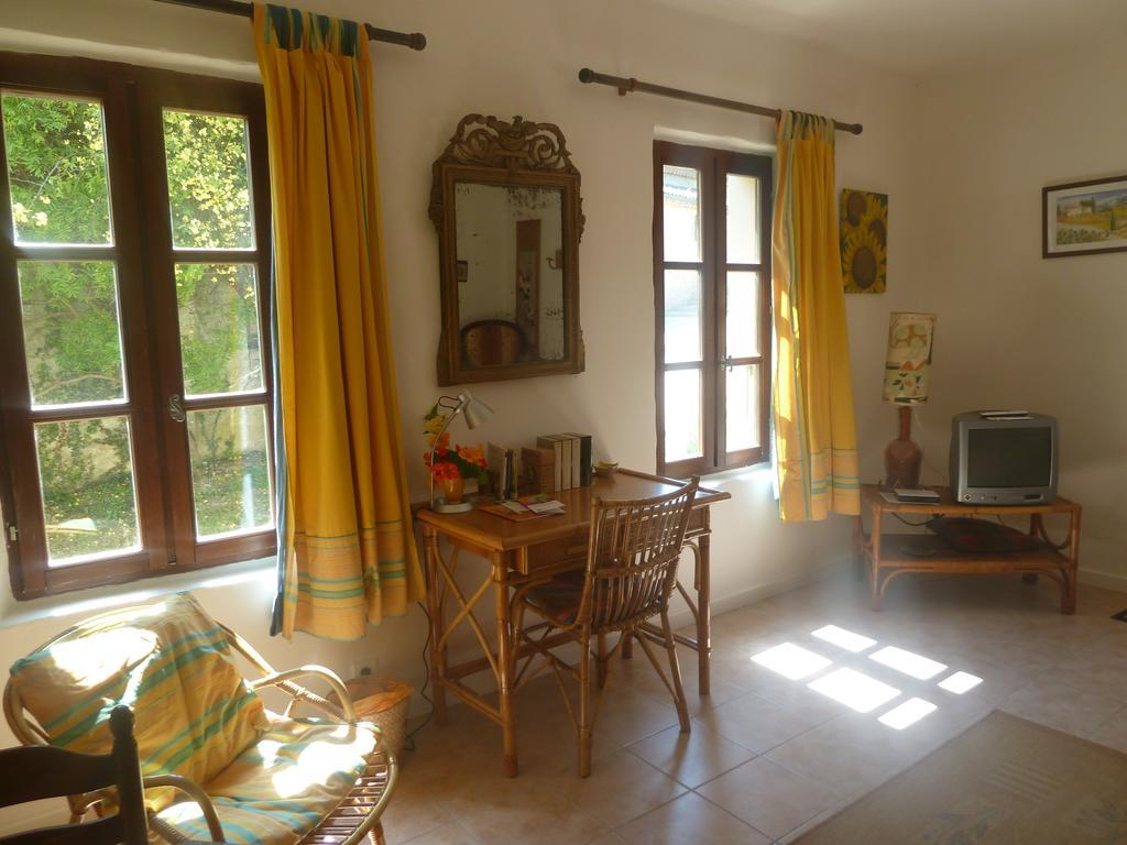 Bed and Breakfast Le Val Léron Valaurie Esterno foto