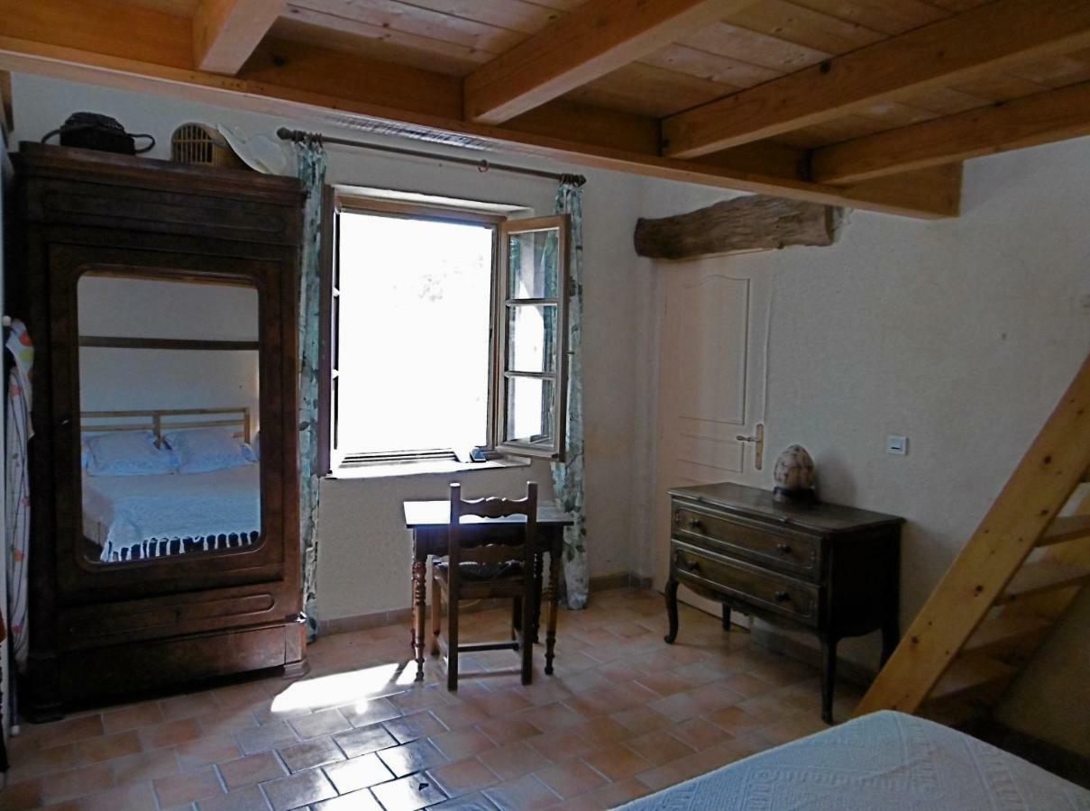 Bed and Breakfast Le Val Léron Valaurie Esterno foto